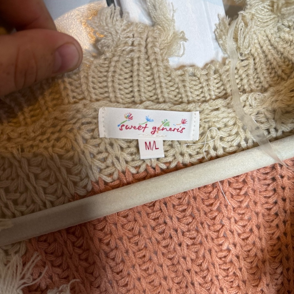 Women’s Sweet Genesis Sweater M/L - Picture 3 of 4